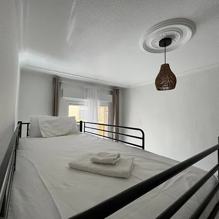 Modern * Rojales